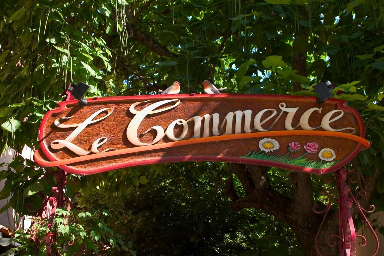 מירפואה Hotel Le Commerce מראה חיצוני תמונה